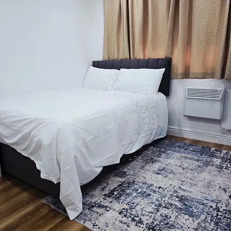 Dublin Paradise - Two Independent Private *