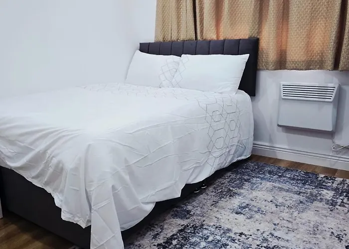 Dublin Paradise - Two Independent Private *